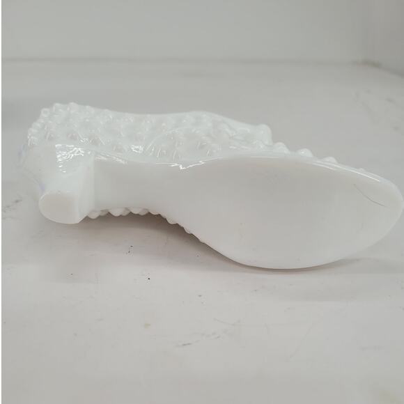 Fenton White Milk Glass Cat Hobnail Vintage Glass Boot Shoe Figurine - Picture 7 of 9